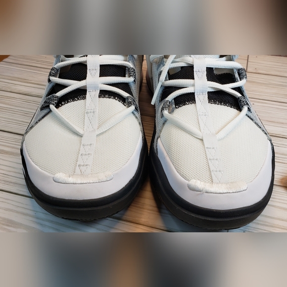 Nike Kyrie Flytrap 6 Air Zoom men's size 7.5 (sa201) - Picture 3 of 15